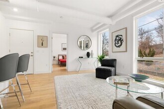414 1st St in Jersey City, NJ - Building Photo - Building Photo