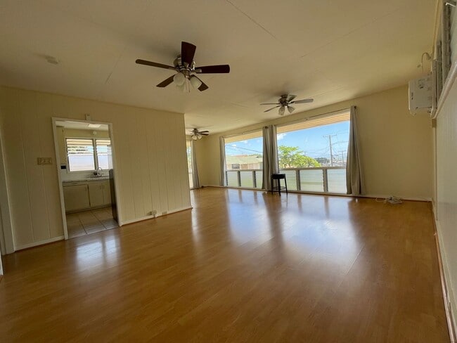 1595 Makamua St in Pearl City, HI - Building Photo - Building Photo