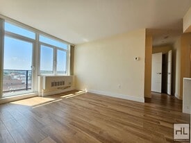 103-14 Northern Blvd in Queens, NY - Building Photo