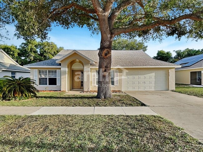 property at 3826 Bayshore Cir