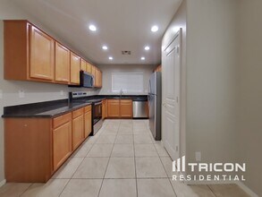 44181 W Lindgren Dr in Maricopa, AZ - Building Photo - Building Photo