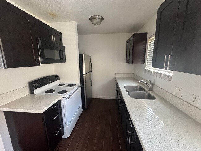 2625 S Van Patten St in Las Vegas, NV - Building Photo - Building Photo