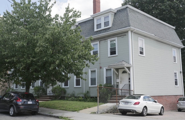 67 Spring St in Watertown, MA - Building Photo - Building Photo