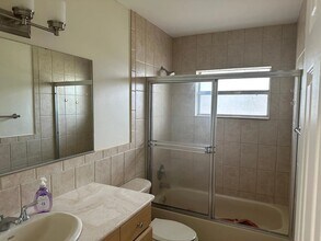 11510 SW 112th Ave in Miami, FL - Building Photo - Building Photo