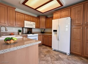 2053 Smoketree Village Cir in Henderson, NV - Building Photo - Building Photo