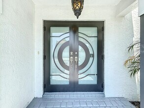 375 NW 48th Ave in Deerfield Beach, FL - Foto de edificio - Building Photo