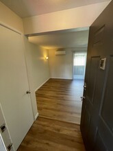 336 Whitesell St W in Monmouth, OR - Foto de edificio - Building Photo