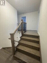 68 Granka St in Brantford, ON - Building Photo - Building Photo