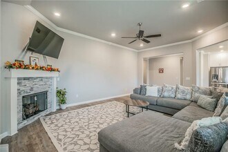 5802 SW Macasin Ave in Bentonville, AR - Building Photo - Building Photo