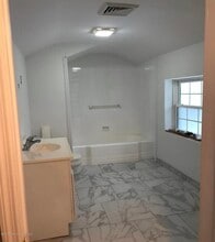 2027 Green Ridge St in Dunmore, PA - Building Photo - Building Photo