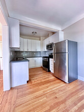 Anita Road Apartments in San Mateo, CA - Building Photo - Building Photo