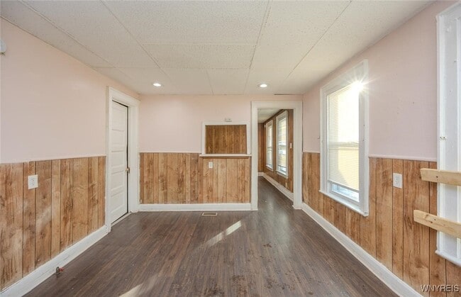 property at 2146 Genesee St