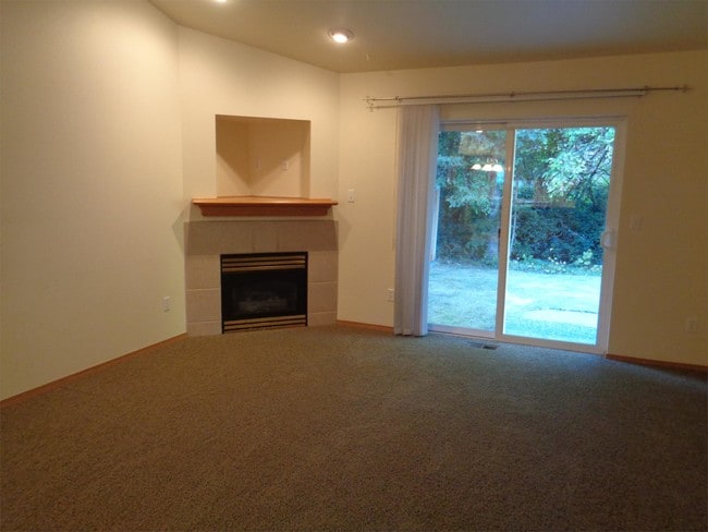 7429 84th Ave Ct NW in Gig Harbor, WA - Building Photo - Building Photo