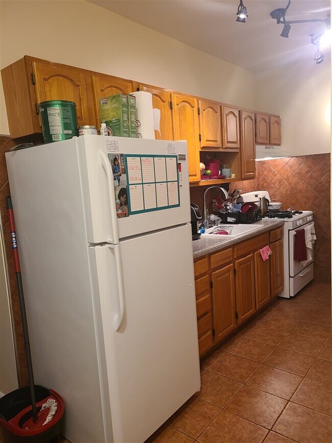 6314 Park Ave-Unit -1 in West New York, NJ - Building Photo - Building Photo