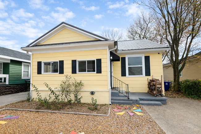 property at 1814 S Holly St