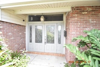 8402 Blackstone Ct in Tampa, FL - Building Photo - Building Photo