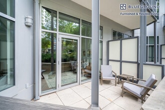 8210 Crestwood Heights Dr in Tysons, VA - Building Photo - Building Photo