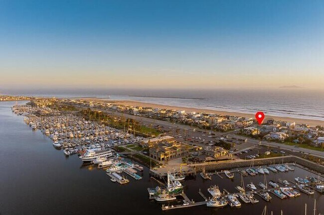 3705 Sunset Ln in Oxnard, CA - Building Photo - Building Photo