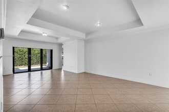 15057 SW 32nd St in Miami, FL - Building Photo - Building Photo