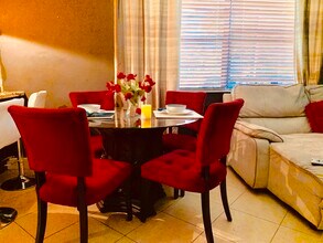 109-1 SW 8th St in Hallandale Beach, FL - Building Photo - Building Photo