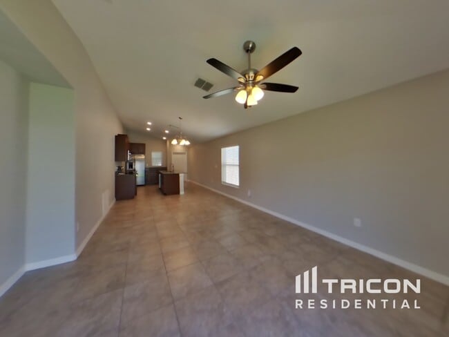 10029 RoseMary Leaf Ln in Riverview, FL - Building Photo - Building Photo