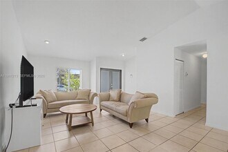 19920 Cutler Ct in Cutler Bay, FL - Building Photo - Building Photo