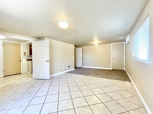 3671 S 2300 E in Salt Lake City, UT - Building Photo - Building Photo