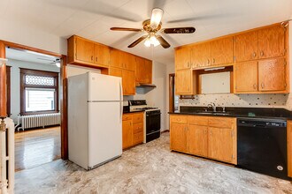1303 Englewood Ave in St. Paul, MN - Building Photo - Building Photo