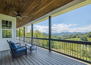 179 Goldfinch Ln in Clyde, NC - Building Photo - Building Photo