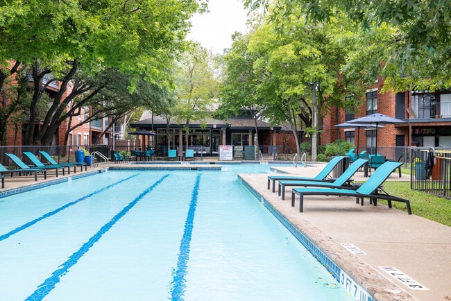 Hardrock Canyon in Austin, TX - Foto de edificio - Building Photo