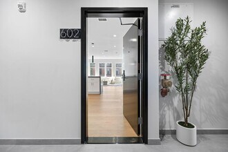 693 Sutter St in San Francisco, CA - Building Photo - Building Photo