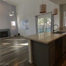 31 Fantasia Ln in Henderson, NV - Building Photo - Building Photo