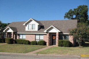 103 Obrien Ct in Weatherford, TX - Building Photo