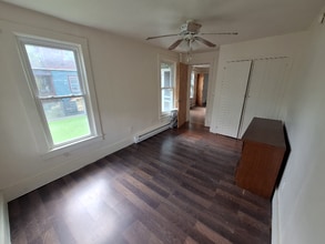 17 Canal St in Ellenville, NY - Building Photo - Building Photo