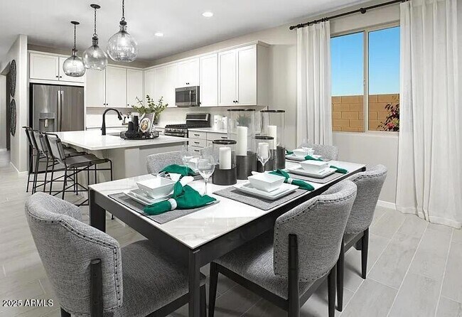 15698 W Woodlands Ave in Goodyear, AZ - Building Photo - Building Photo