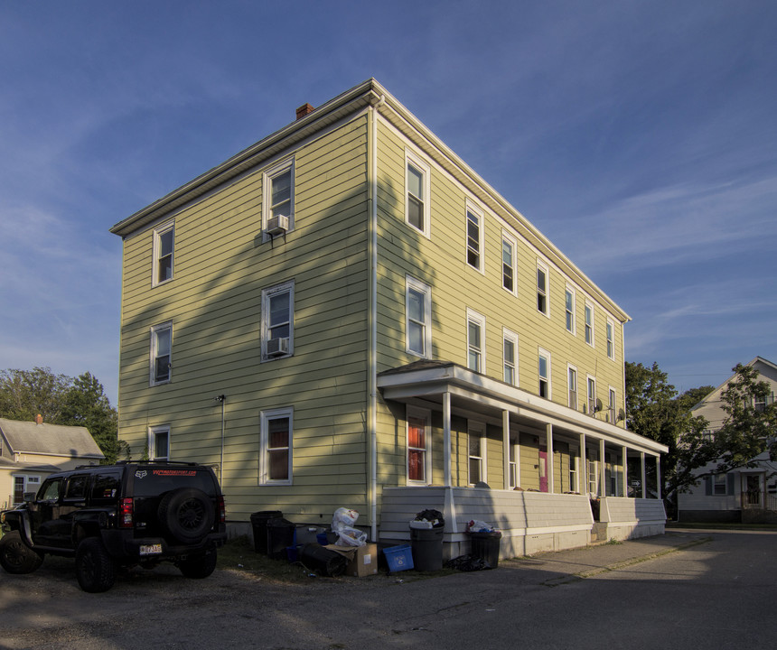 43 Prospect St in Bristol, RI - Building Photo