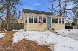 14 Sunset Rd in Brick, NJ - Building Photo