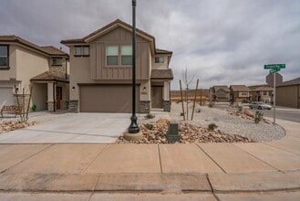 5863 Firebird Wy in Saint George, UT - Building Photo - Building Photo