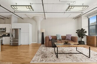 221 E Cullerton St in Chicago, IL - Building Photo - Building Photo