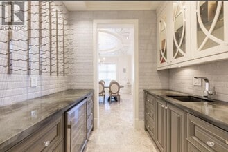 8700 Minler Rd in Richmond, BC - Building Photo - Building Photo