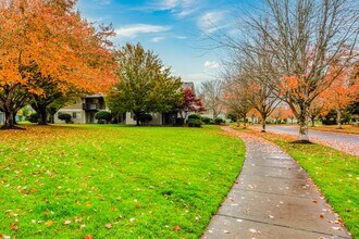 Parkmeadow Apartments in Keizer, OR - Building Photo - Building Photo
