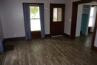 70 Pershing Ave, Unit # 1 in Jamestown, NY - Building Photo - Building Photo