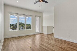 120 E Gladys St in Tampa, FL - Building Photo - Building Photo