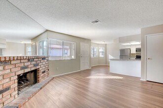 849 Rock Springs Dr in Las Vegas, NV - Building Photo - Building Photo