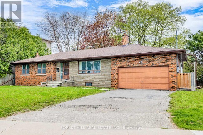 11 Greenbriar Rd