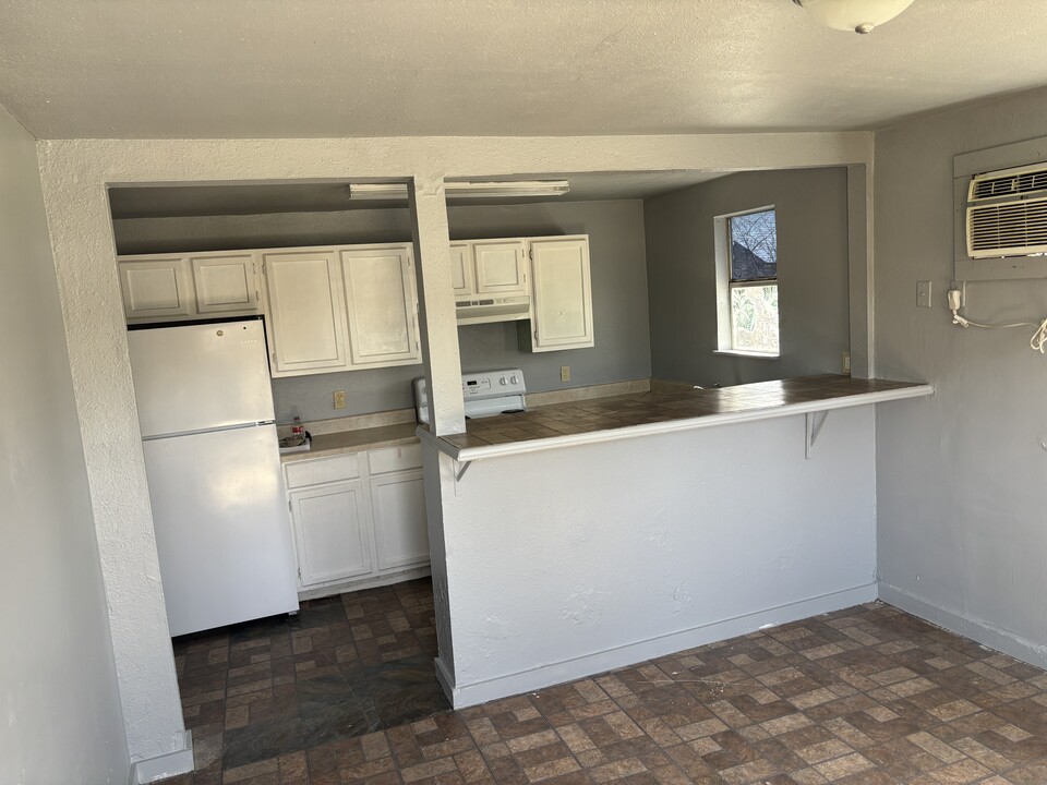 314 Baker, Unit 3 in San Antonio, TX - Building Photo