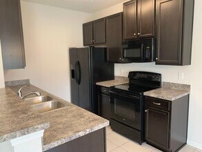 87 Moultrie Village Ln in St. Augustine, FL - Building Photo - Building Photo