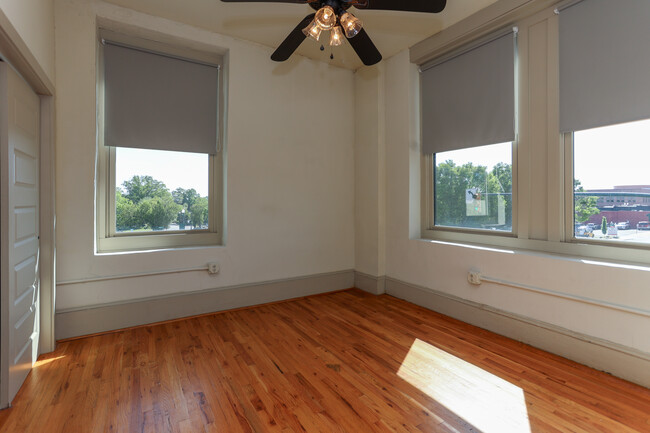 Lofts 29 in Concord, NC - Building Photo - Interior Photo