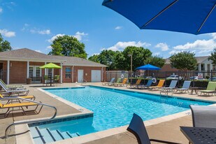 The Trace at 161 in Walls, MS - Building Photo