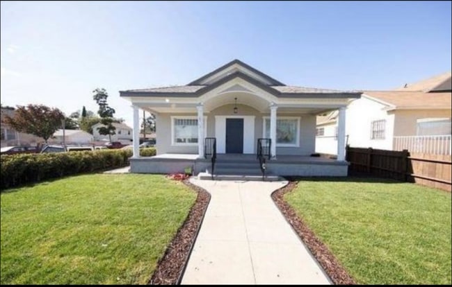 property at 4279 Walton Ave